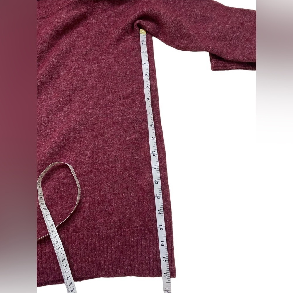 Aritiza Wilfred - Faretta Sweater - Picture 10 of 10